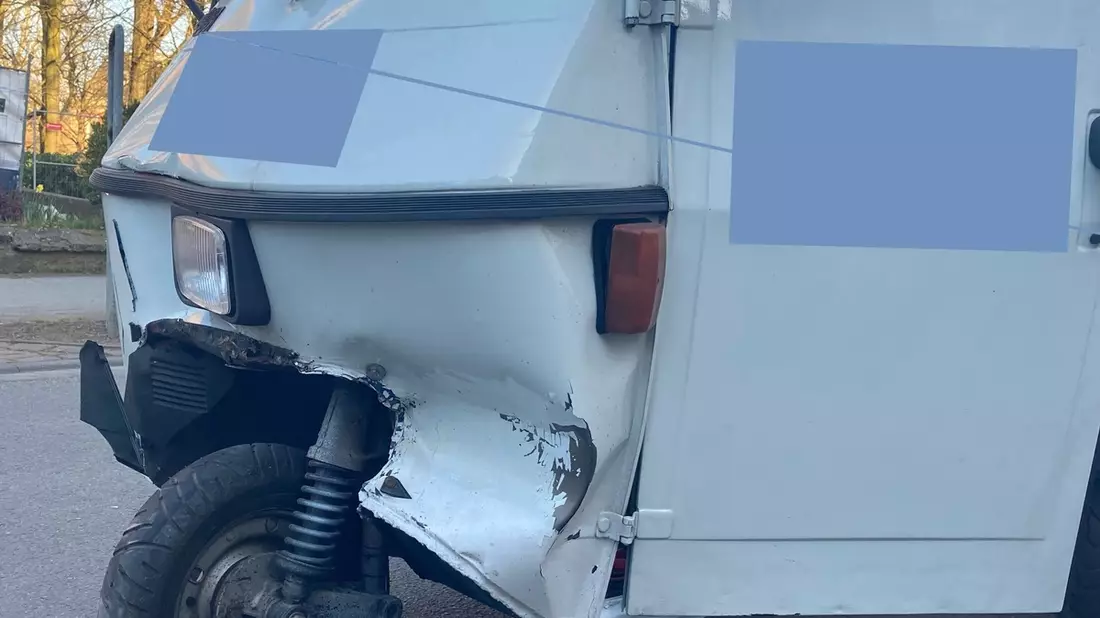 POL-MI: Autofahrerin verursacht zwei Unfallfluchten - Bild: presseportal.de