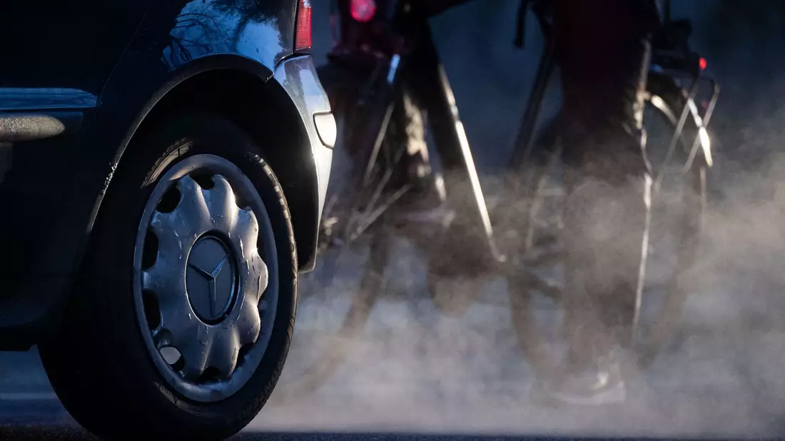 Autohersteller sollen mehr Zeit bekommen, EU-Klimaregeln einzuhalten. (Archivbild) - Bild: Marijan Murat//dpa