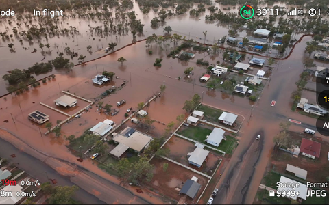 Besonders schwer betroffen ist der Ort Thargomindah. - Foto: Daniel Roy/BULLOO SHIRE COUNCIL via AAP/dpa Besonders schwer betroffen ist der Ort Thargomindah. - Foto: Daniel Roy/BULLOO SHIRE COUNCIL via AAP/dpa