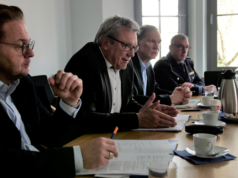 POL-PPWP: Ermittler geben Details zum Schlag gegen Drogenkriminalität bekannt - Sicherheit der Menschen hat oberste Priorität - Foto: presseportal.de