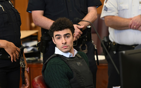 Der Angeklagte Luigi M. bei einer Anhörung vor dem Staatsgericht in Manhattan. (Archivbild) - Foto: Curtis Means/POOL DailyMail.com via AP/dpa