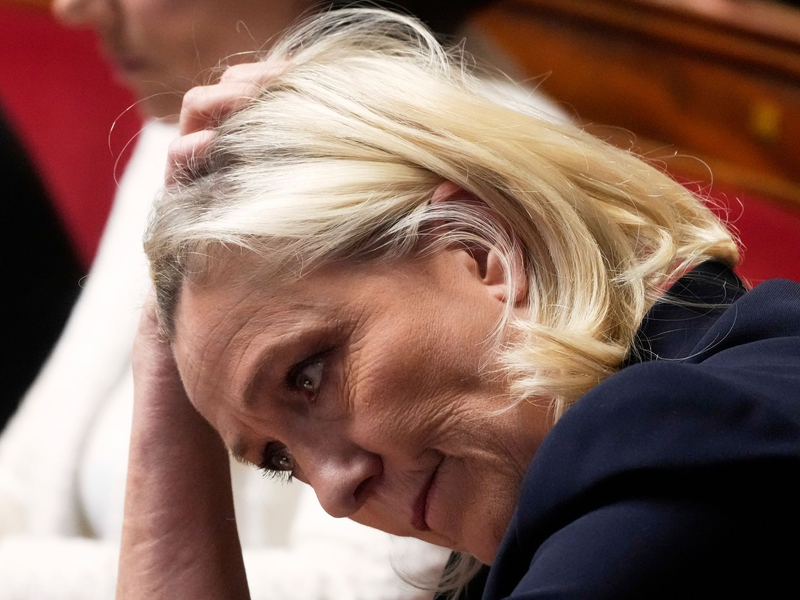 Ein Gericht hatte Le Pen befristet, aber mit sofortiger Wirkung von Wahlen ausgeschlossen. - Foto: Michel Euler/AP/dpa