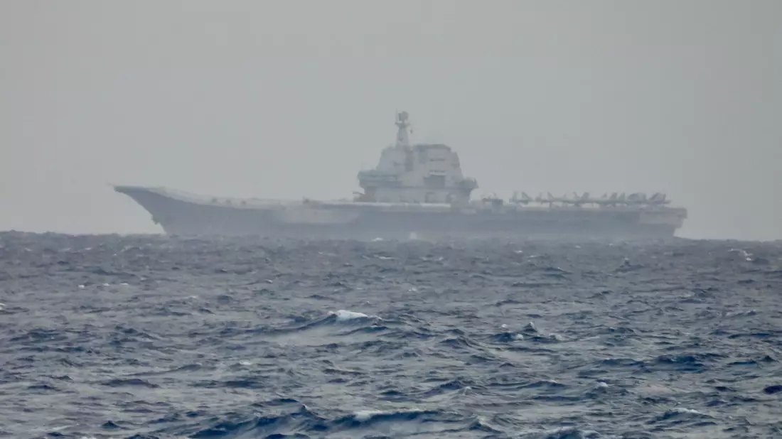 Taiwan entdeckte am Vortag den Flugzeugträger «Shandong» vor seiner Küste.  - Bild: Uncredited/Ministry Of National Defense Taiwan/dpa