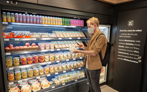 In den vergangenen Jahren eröffneten auch einige Service Stores, die rund um die Uhr geöffnet hatten. (Archivbild) - Foto: Georg Wendt/dpa