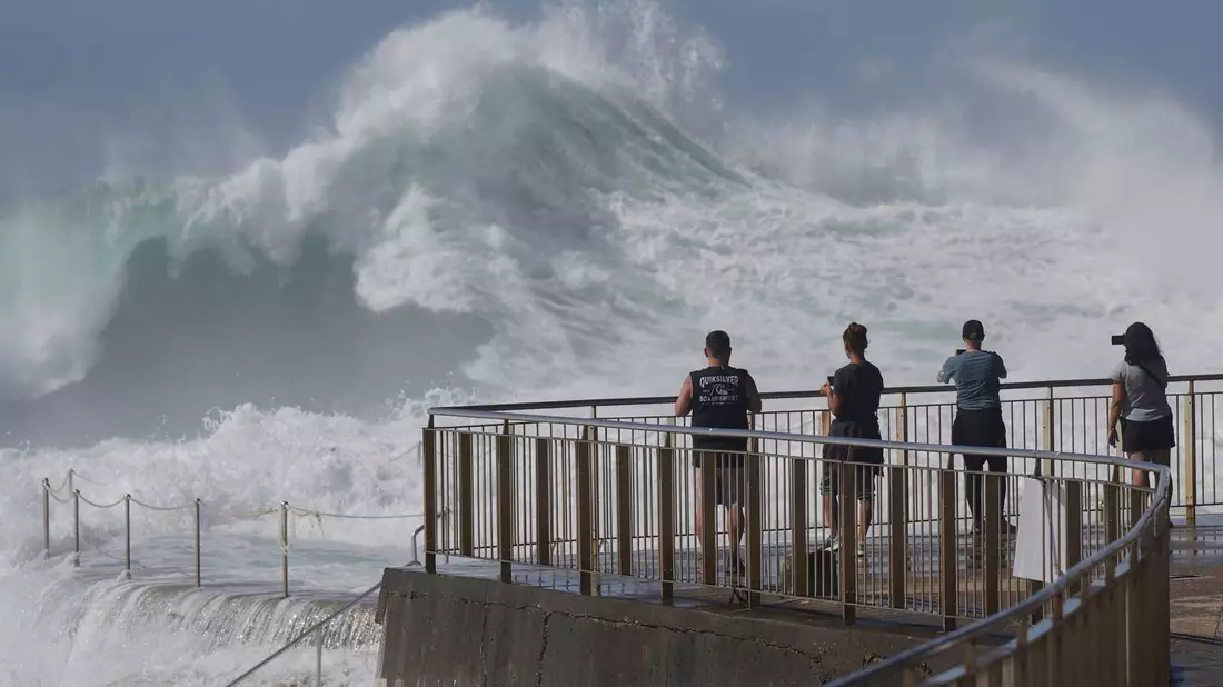 Badegästen wurde geraten, die betroffenen Strände zu meiden.  - Bild: Mark Baker/AP/dpa