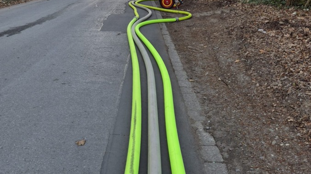 FW Leichlingen: Großbrand in Gewerbebetrieb und zwei weiteren Einsätze an einem Tag - Foto: presseportal.de