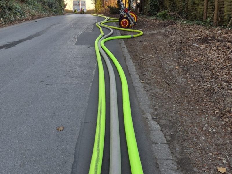 FW Leichlingen: Großbrand in Gewerbebetrieb und zwei weiteren Einsätze an einem Tag - Foto: presseportal.de