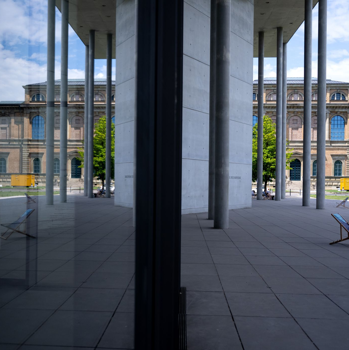 An den Bayerischen Staatsgemäldesammlungen mit den berühmten Pinakotheken wird auch über den Umgang mit NS-Raubkunst debattiert. (Archivbild) - Foto: Sven Hoppe/dpa