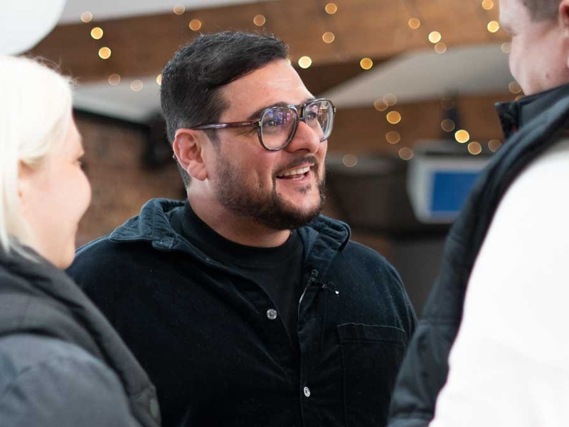 Selbstständig, aber ständig am Limit – Liborio Manciavillano von der HWS Handwerks-Schmiede GmbH verrät, warum das eigene Unternehmen für viele Handwerker zur Falle wird - Foto: presseportal.de