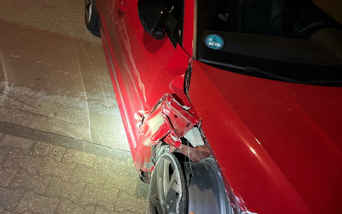 POL-AC: Unfallflucht - Autofahrer beschädigt mehrere Fahrzeuge - Foto: presseportal.de