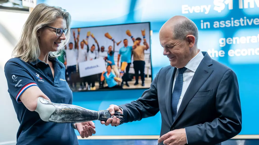 Am Donnerstag soll auch ein vom Entwicklungsministerium in Auftrag gegebener Bericht zur Lage («Global Disability Inclusion Report») vorgestellt werden. Er zeigt eine generelle, regional aber auch unterschiedlich starke Benachteiligung.  - Bild: Michael Kappeler/dpa