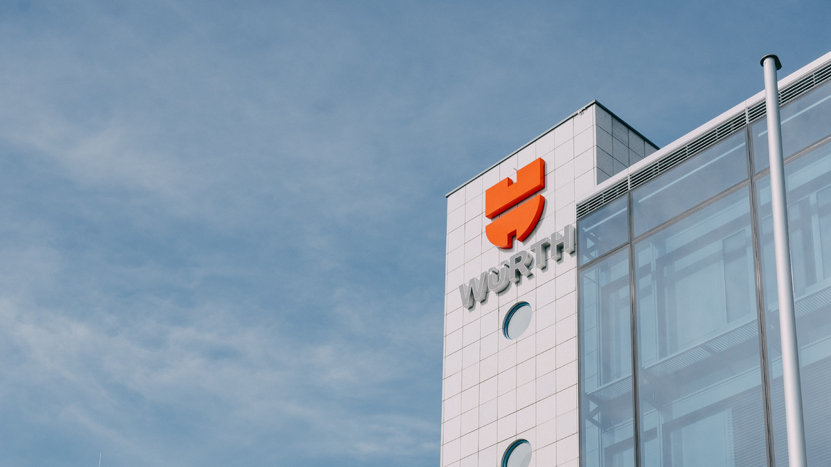 Spende: 100.000 Euro für Erdbebenopfer - Foto: © Marian Lenhard über pressetext.de