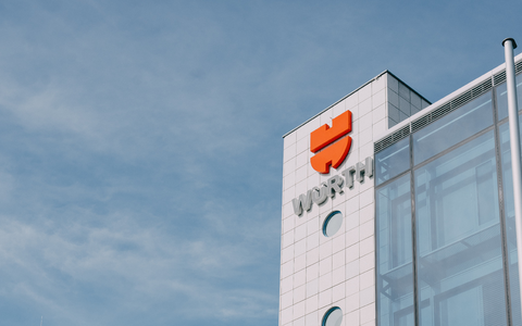 Spende: 100.000 Euro für Erdbebenopfer - Foto: © Marian Lenhard über pressetext.de