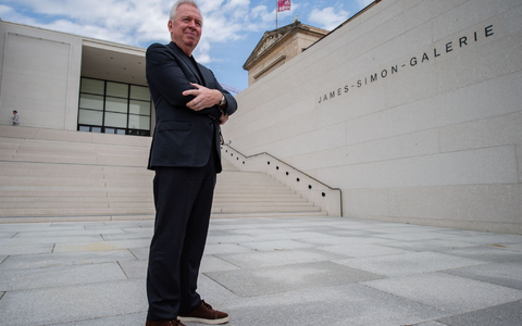 In Deutschland ist Chipperfield vor allem für die Sanierung der Neuen Nationalgalerie und den Wiederaufbau des Neuen Museums in Berlin bekannt. (Archivbild) - Foto: Lisa Ducret/dpa