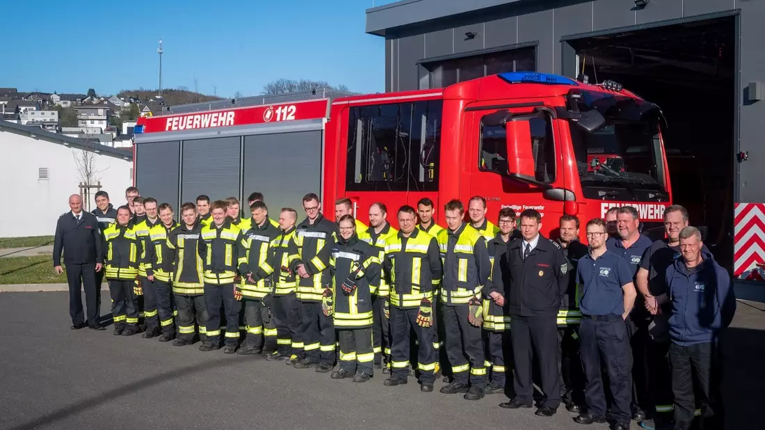 FW Finnentrop: Drittes Modul der feuerwehrtechnischen Grundausbildung erfolgreich beendet - Bild: presseportal.de