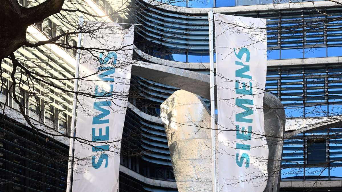 Siemens hat ab Dienstag einen neuen KI-Experten. (Archivbild) - Foto: Felix Hörhager/dpa
