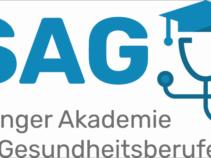 FW-SG: Richtfest der Solinger Akademie für Gesundheitsberufe - Foto: presseportal.de