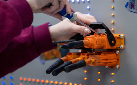 Frauen mit Meistertitel füllen Lücken im Handwerk. (Archivbild) - Foto: Hendrik Schmidt/dpa