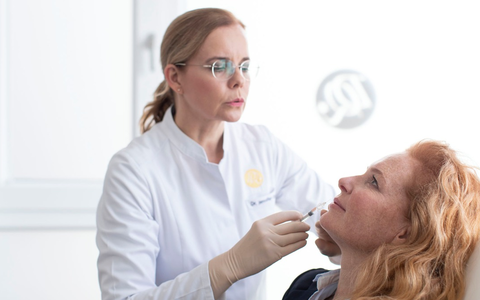 Vorsicht Schönheitsversprechen: Dr. Jennifer Quist und Prof. Dr. Dr. Sven Quist von der Dermatologie Quist erklären, worauf es bei ästhetischen Behandlungen ankommt - Foto: presseportal.de Vorsicht Schönheitsversprechen: Dr. Jennifer Quist und Prof. Dr. Dr. Sven Quist von der Dermatologie Quist erklären, worauf es bei ästhetischen Behandlungen ankommt - Foto: presseportal.de