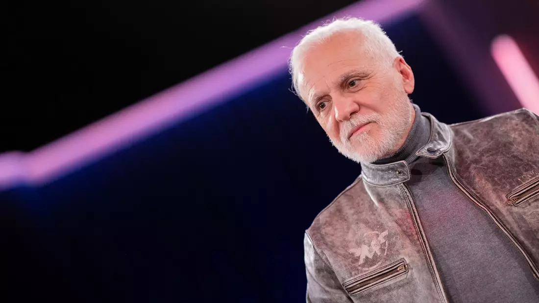 Ein tragischer Unfall überschattet das geplante Konzert von Nino de Angelo in der Leipziger Arena. (Archivbild) - Bild: Rolf Vennenbernd/dpa