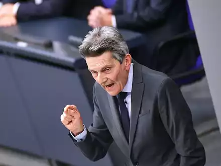 Rolf Mützenich (Archiv) - Foto: über dts Nachrichtenagentur