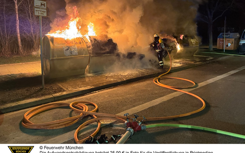 FW-M: Brennende Wertstoffcontainer sorgen für unruhige Nacht (Aubing-Lochhausen-Langwied) - Foto: presseportal.de
