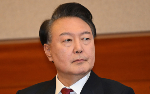 Yoon Suk Yeol verliert das Präsidentenamt in Südkorea. (Archivbild) - Foto: Jung Yeon-je/Pool AFP/AP/dpa Yoon Suk Yeol verliert das Präsidentenamt in Südkorea. (Archivbild) - Foto: Jung Yeon-je/Pool AFP/AP/dpa