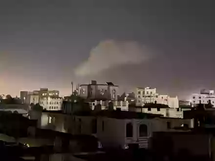 Israel greift seit Monaten Ziele im Jemen an als Reaktion auf Angriffe der Huthi. - Foto: STR/AP/dpa