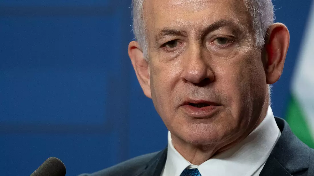 Israels Ministerpräsident Benjamin Netanjahu weist Kritik aus Paris, London und Ottawa am Vorgehen im Gaza-Krieg zurück. (Archivbild) - Bild: Denes Erdos/AP/dpa