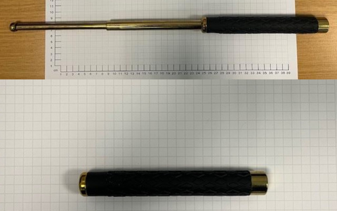 BPOL NRW: Bundespolizisten stellen Teleskopschlagstock bei 17-Jährigem sicher - Foto: presseportal.de