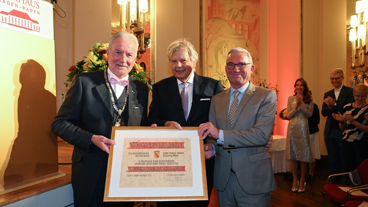 Karlheinz Kögel als Ehrenbürger der Stadt Baden-Baden ausgezeichnet / Verdienstvoller Unternehmer und Kulturförderer erhält höchste Auszeichnung der Kurstadt - Foto: presseportal.de