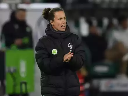 Übernimmt interimsweise die Fußballerinnen des VfL Wolfsburg: Sabrina Eckhoff.  - Foto: Swen Pförtner/dpa