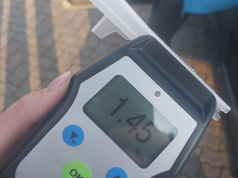 BPOL-FL: Niebüll - Alkoholisierte Frau fährt in Schlangenlinien - Foto: presseportal.de