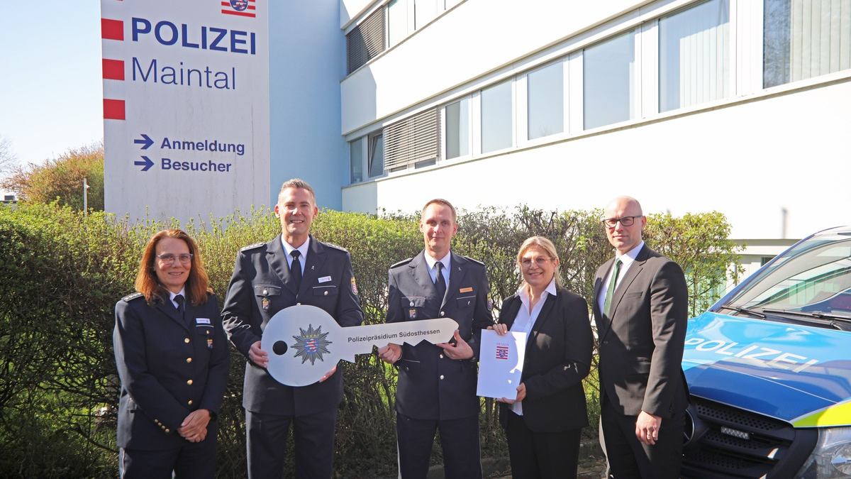 POL-OF: Markus Splinter ins Amt als Dienststellenleiter eingeführt - Foto: presseportal.de