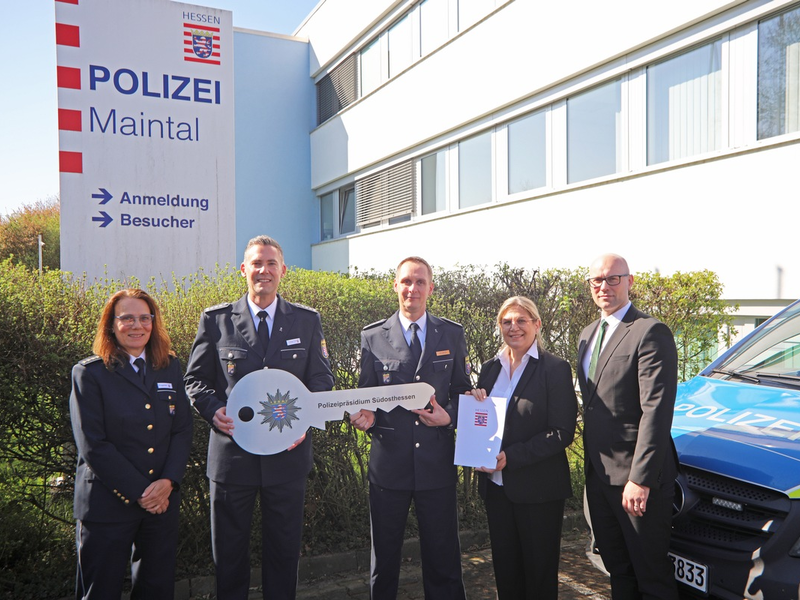 POL-OF: Markus Splinter ins Amt als Dienststellenleiter eingeführt - Foto: presseportal.de