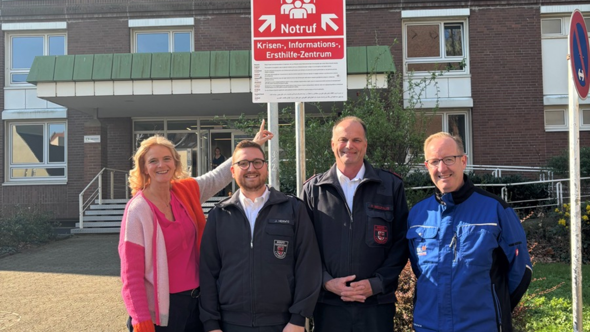 FW-LEV: Neue Beschilderung für KIEZ-Notrufstellen - Foto: presseportal.de