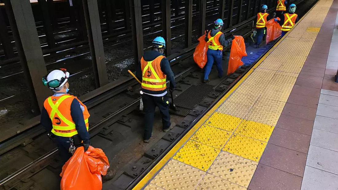 Reinigungskräfte in einer New Yorker U-Bahn-Station (Archiv) - Bild: über dts Nachrichtenagentur