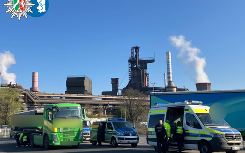 POL-DU: Beeck: Verkehrsdienst kontrolliert Schwerlastverkehr - Foto: presseportal.de