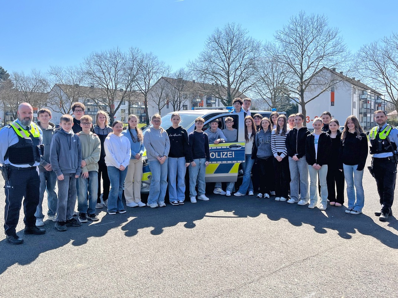 POL-HA: Girls' und Boys' Day: Jugendliche lernen Polizeiarbeit kennen - Foto: presseportal.de