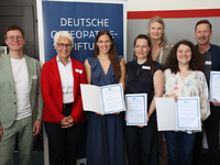 Forschung gewürdigt: 2. Nachwuchs-Wissenschaftspreis / der Deutschen Osteopathie Stiftung - Foto: presseportal.de