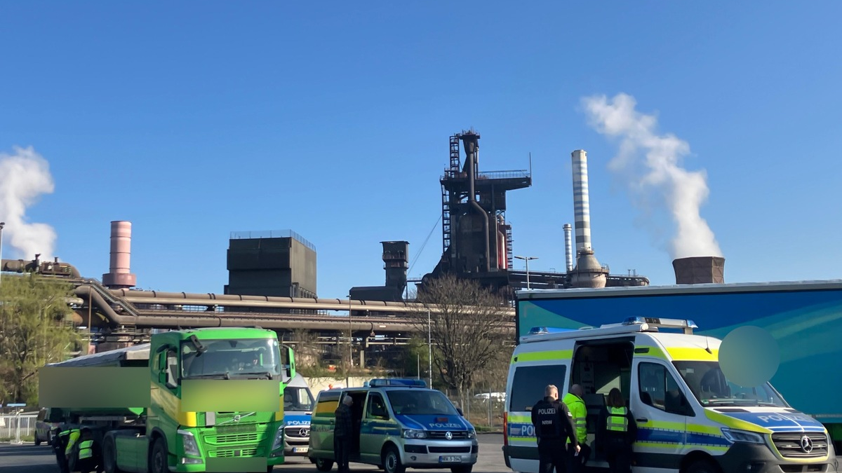 POL-OB: Pressemitteilung der Polizei Duisburg: Verkehrsdienst kontrolliert Schwerlastverkehr - Foto: presseportal.de