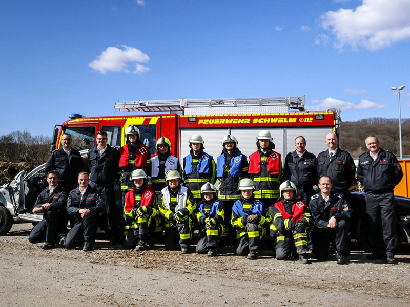 FW-EN: Erfolgreich abgeschlossene Grundausbildung Modul Technische Hilfeleistung der Feuerwehr Schwelm - Foto: presseportal.de