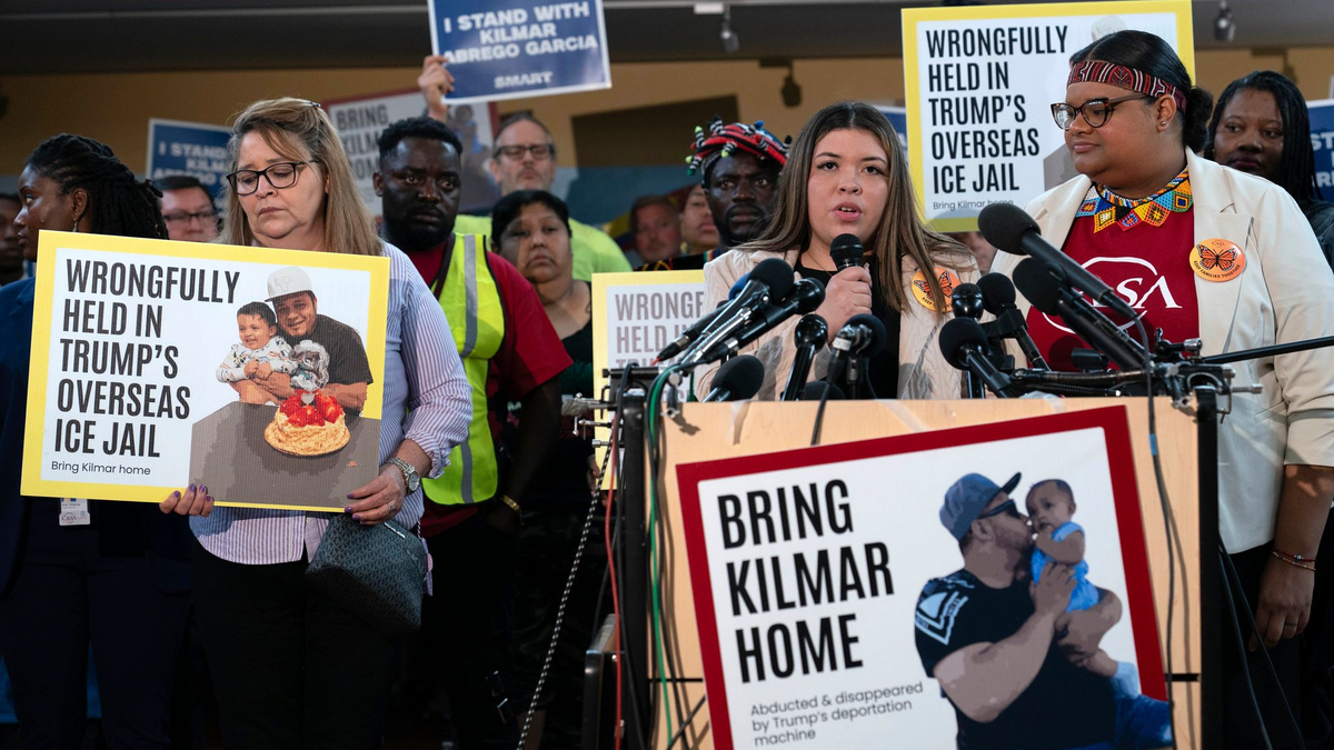 Trump setzt bei der versehentlichen Abschiebung eines Salvadorianers auf eine harte Linie. (Archivbild) - Foto: Jose Luis Magana/FR159526 AP/AP/dpa