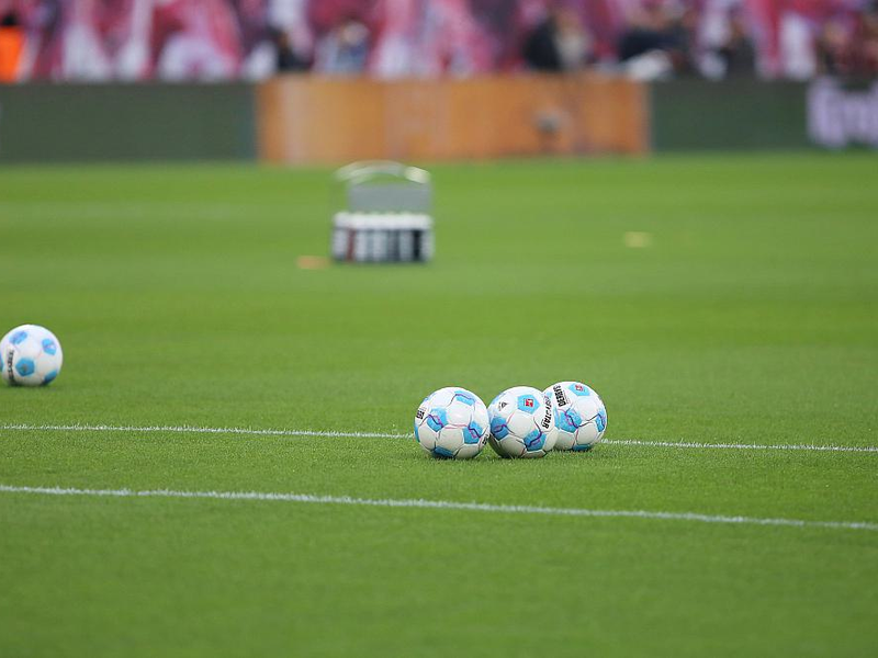 Fußbälle (Archiv) - Foto: über dts Nachrichtenagentur