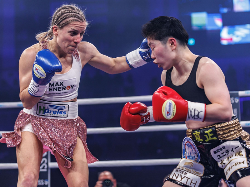 Vom Kampf gezeichnet, aber glücklich: Tina Rupprecht - Foto: Andreas Gora/dpa