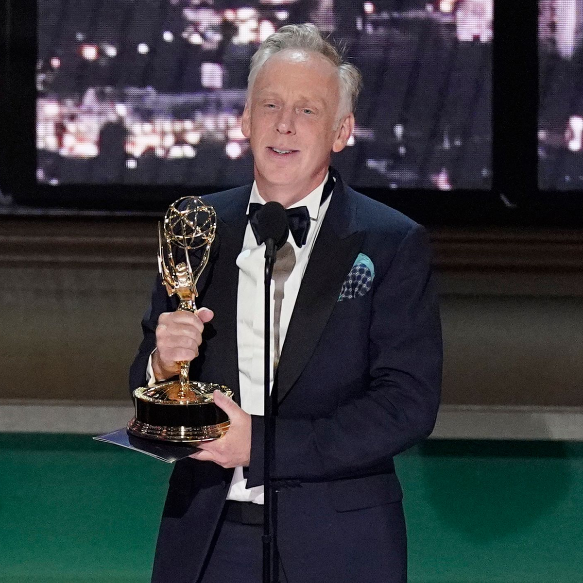 Mike White steckt hinter der mehrfach ausgezeichneten Serie «The White Lotus». (Archivbild) - Foto: Mark Terrill/Invision via AP/dpa