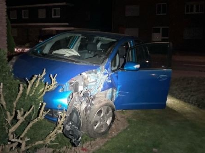 POL-WES: Neukirchen-Vluyn - Verkehrsunfall endet an einer Hauswand und mit einer Blutprobe - Foto: presseportal.de