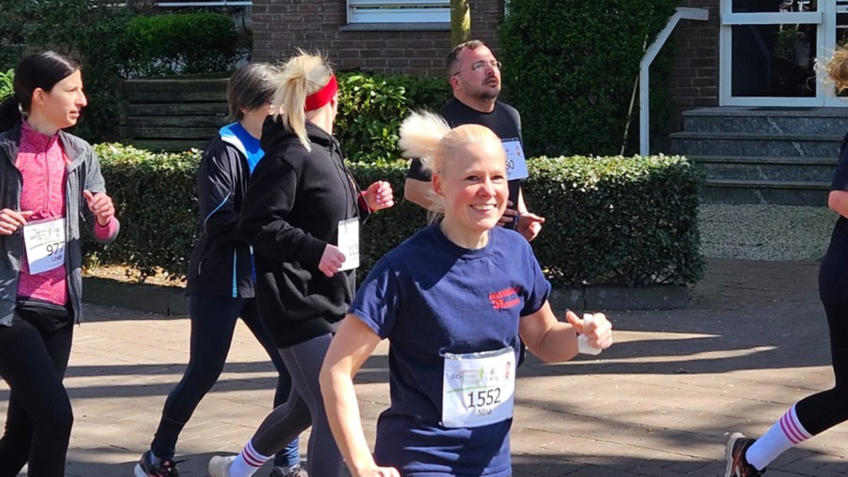 FW Dinslaken: Feuerwehr Dinslaken beim Stadtwerke Energy Run 2025 - Foto: presseportal.de