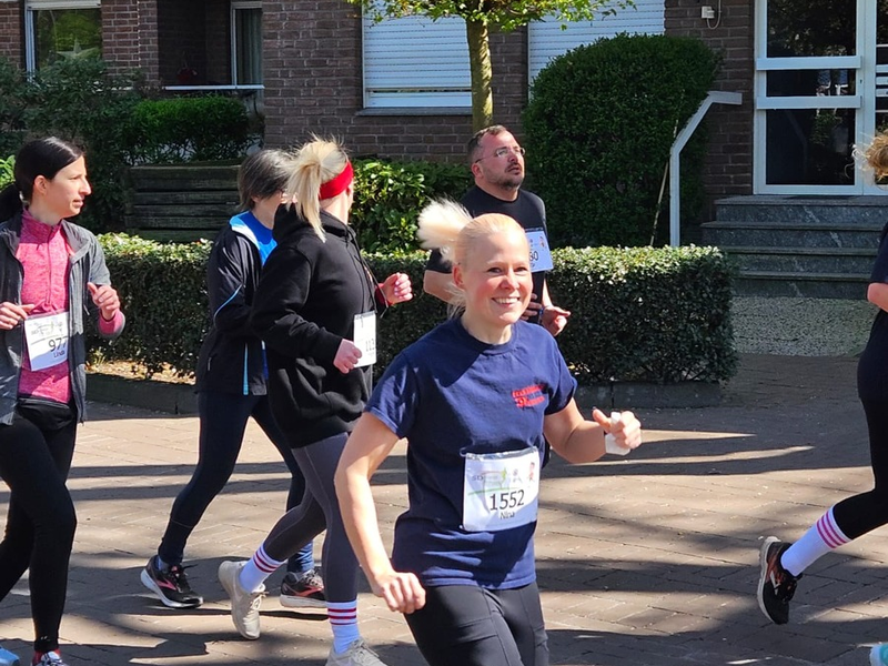 FW Dinslaken: Feuerwehr Dinslaken beim Stadtwerke Energy Run 2025 - Foto: presseportal.de