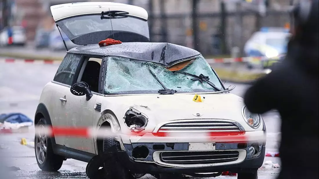 Auto fährt in München in Menschenmenge (Archiv) - Bild: über dts Nachrichtenagentur